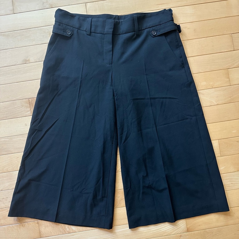 BCBGMaxAzria black trouser capris
